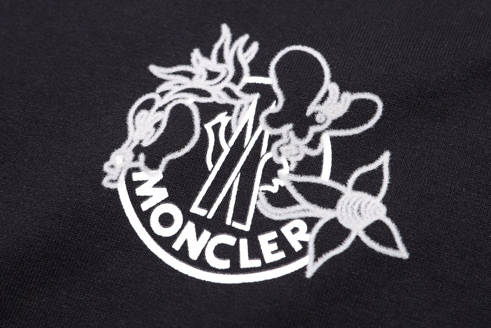 Moncler 蒙口 印花刺绣标识圆领短袖 T恤 夏季 黑色 A0 L10938C0005689AUG999