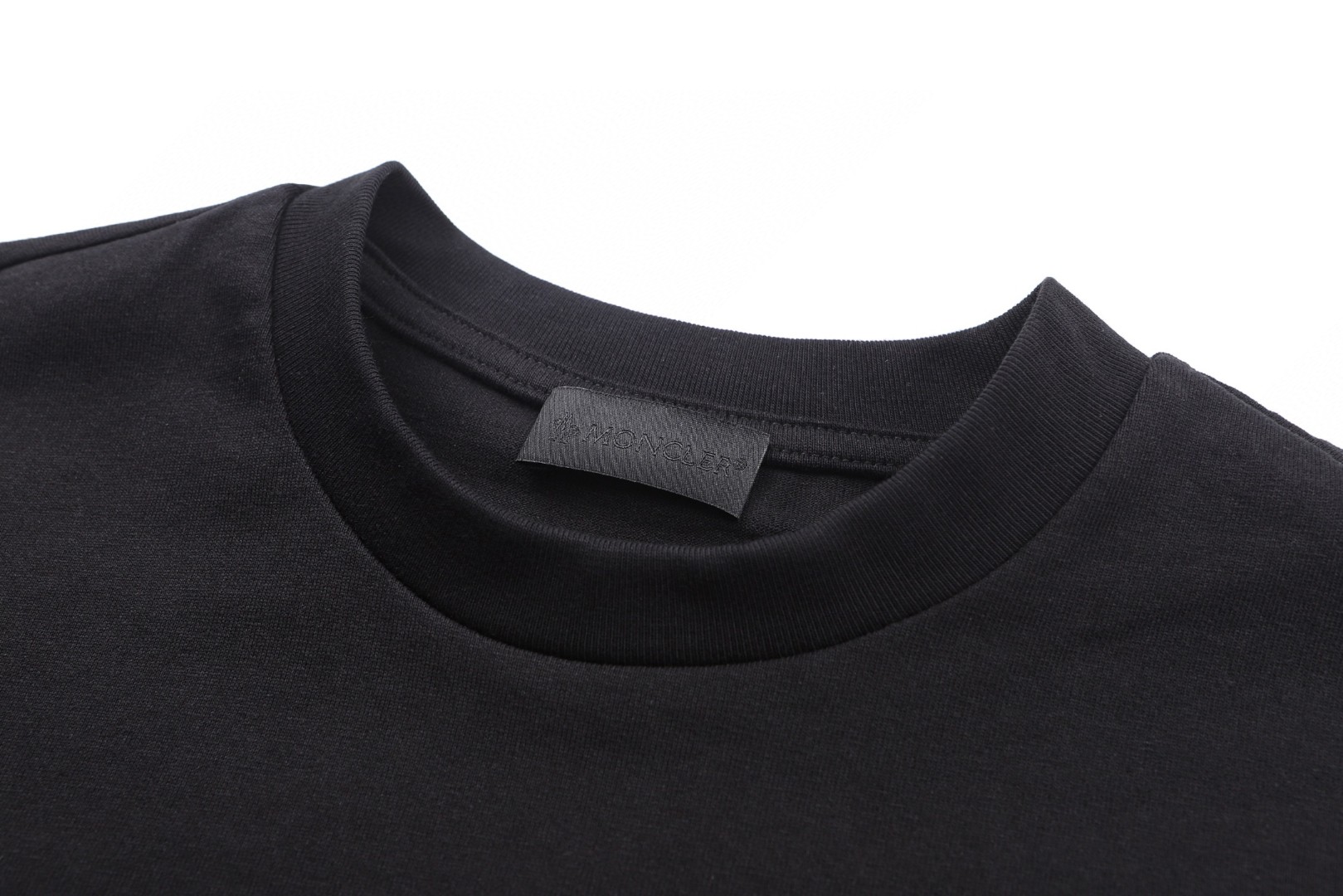 Moncler 蒙口 印花刺绣标识圆领短袖 T恤 夏季 黑色 A0 L10938C0005689AUG999