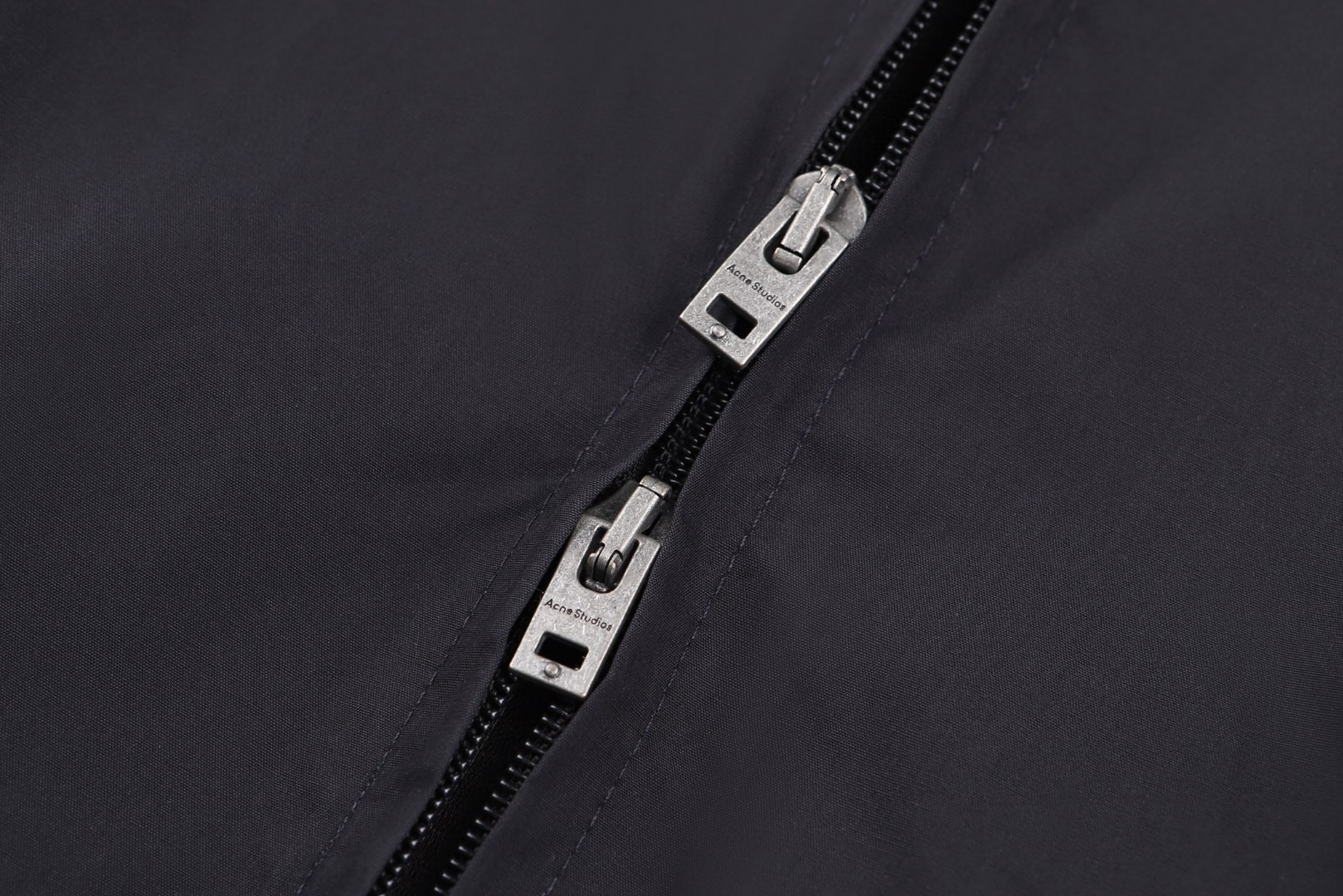 Acne Studios 印花徽标做旧双头拉链夹克 外套 长袖 白色 黑色 B5 B90863-DC6