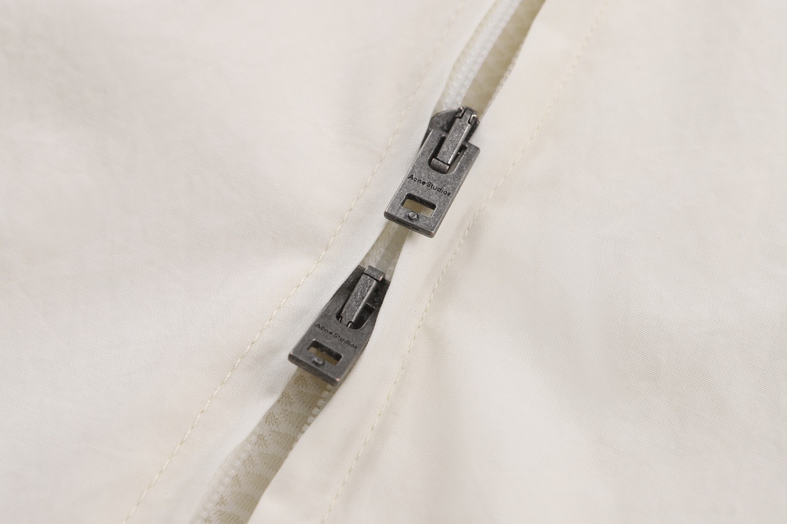 Acne Studios 印花徽标做旧双头拉链夹克 外套 长袖 白色 黑色 B5 B90863-DC6