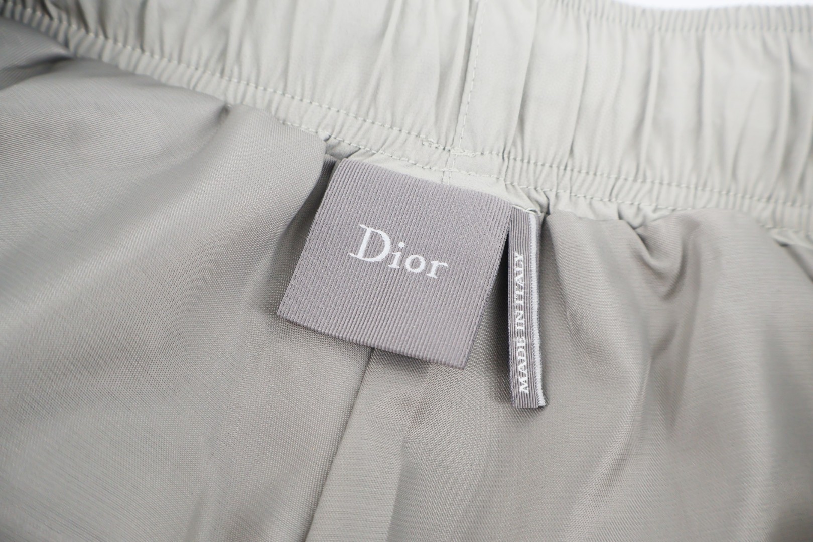 [Copy]DIOR 迪奥 大字母标识尼龙松紧腰休闲裤 长裤 裤子 灰色 B5