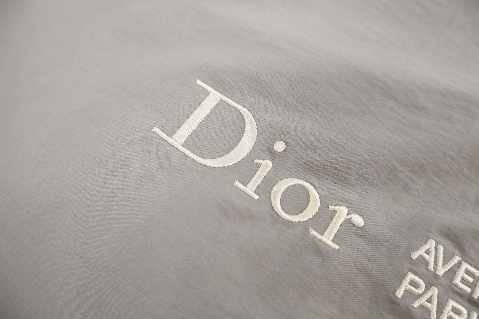 DIOR 迪奥 字母标识刺绣尼龙立领拉链夹克 外套 长袖 灰色 B5 