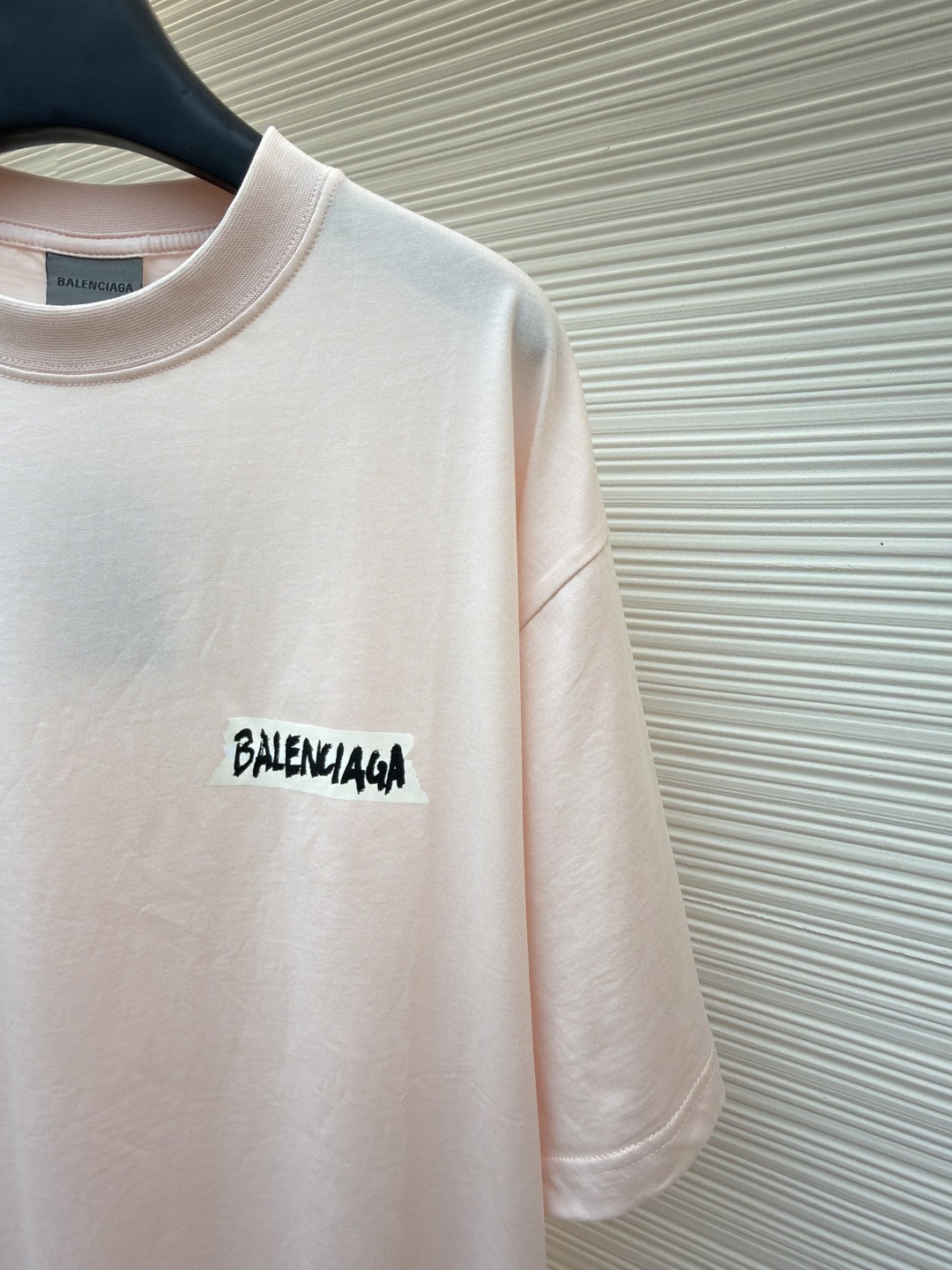 Balenciaga 巴黎世家 白底胶带印花圆领短袖 T恤 圆领 夏季 粉色 A0
