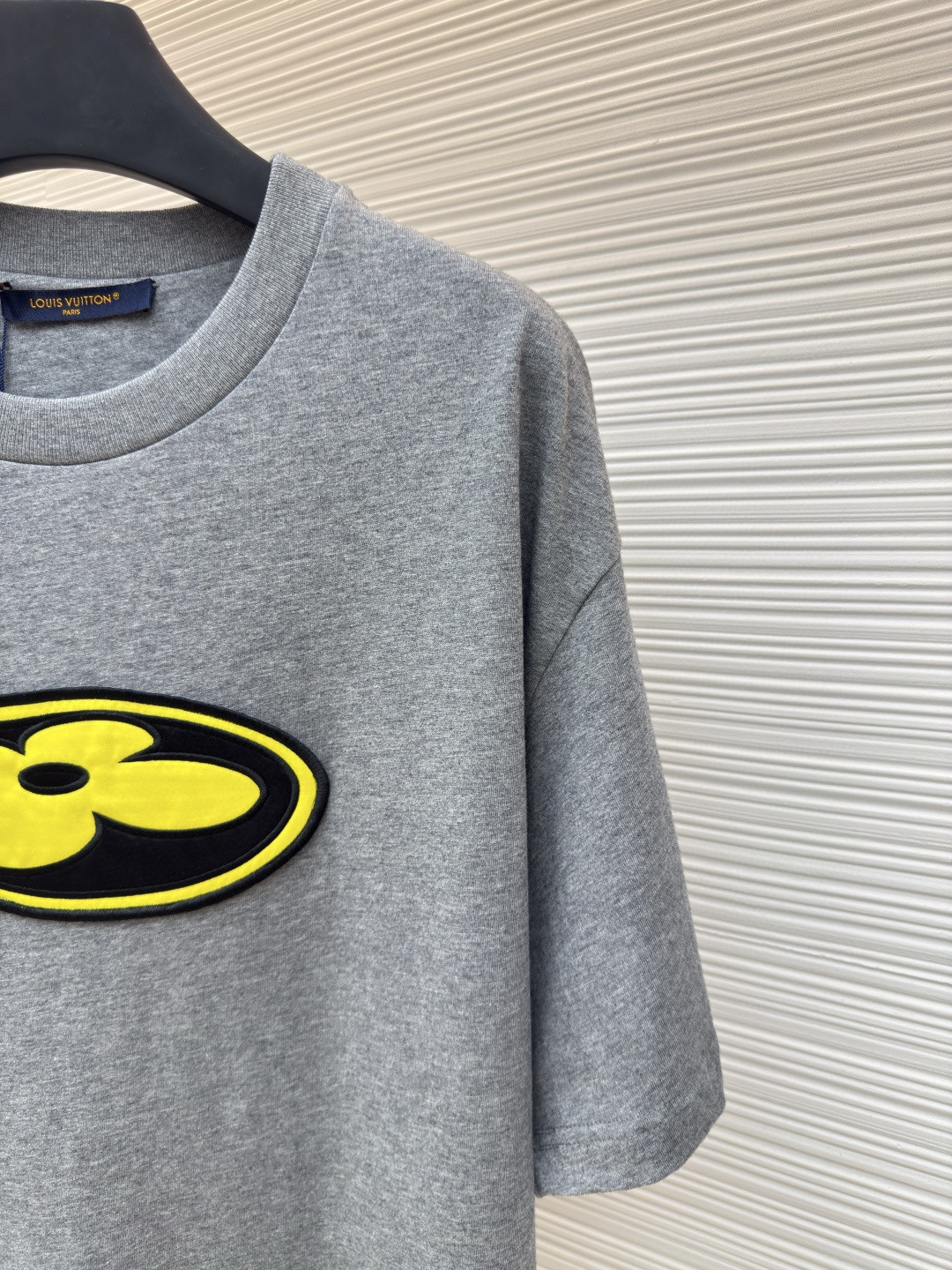 LOUIS VUITTON 路易威登 LV Nigo 联名款 贴布章仔刺绣 T恤 短袖 灰色 A5 1AIMMD