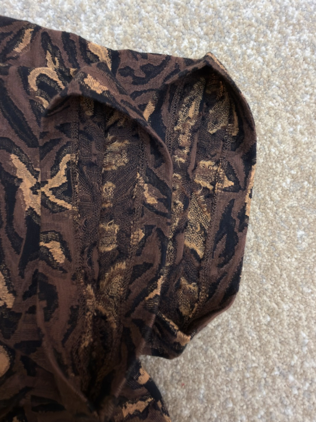 LOUIS VUITTON 路易威登 LV 豹纹提花圆领短袖 T恤 夏款 棕色 B0 1AIMK8