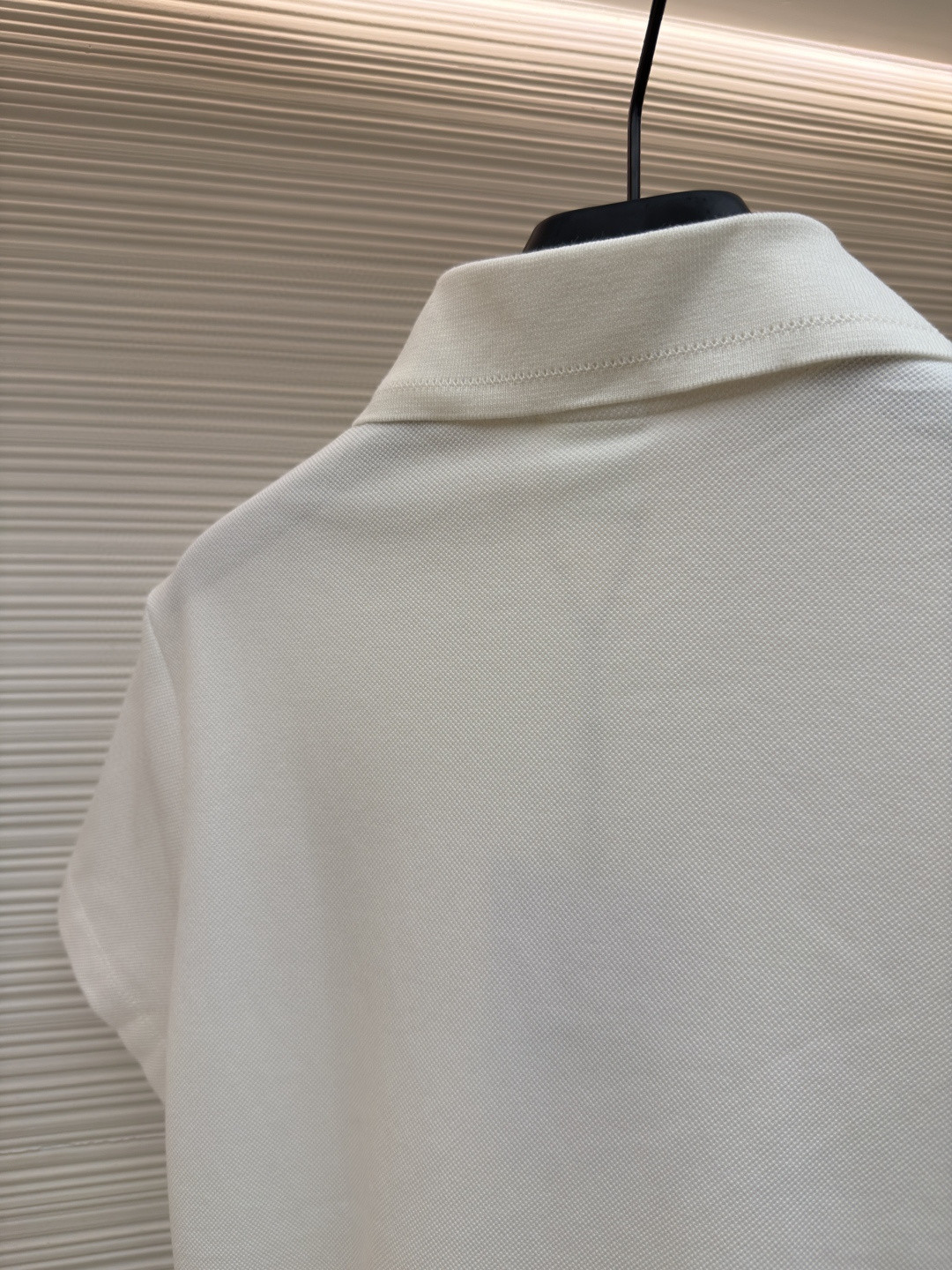 DIOR 迪奥 徽章刺绣Polo衫 短袖 女款 白色 绿色 粉色 A0 623T16A4C95-X0150
