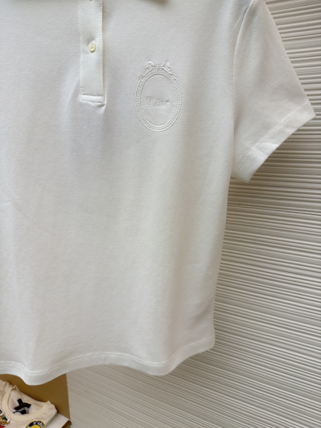 DIOR 迪奥 徽章刺绣Polo衫 短袖 女款 白色 绿色 粉色 A0 623T16A4C95-X0150