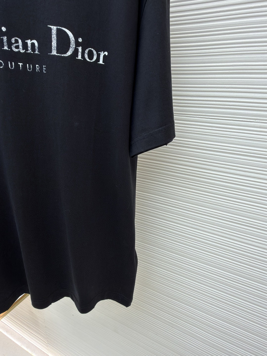 DIOR 迪奥 做旧字母标识印花圆领短袖 T恤 夏季 白色 黑色 A0 593J696X0677-C085