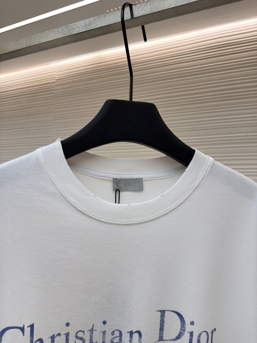 DIOR 迪奥 做旧字母标识印花圆领短袖 T恤 夏季 白色 黑色 A0 593J696X0677-C085