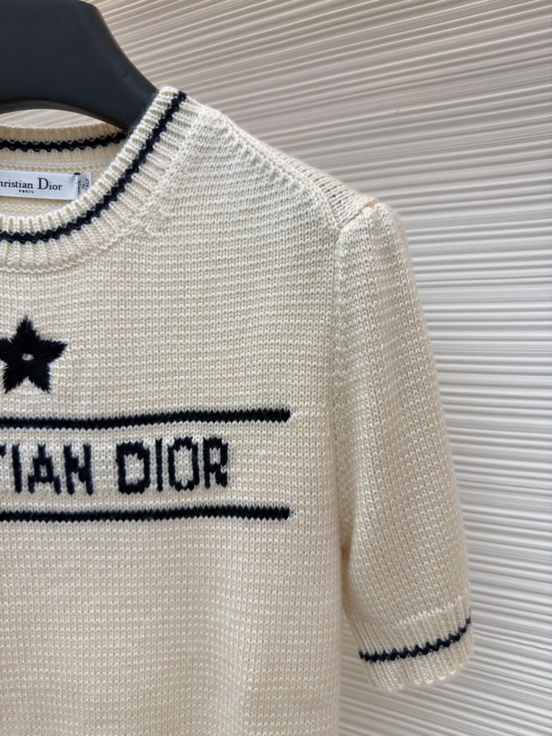 DIOR 迪奥 嵌花短袖毛衣 针织衫 短款 女款 杏色 蓝色 B0 154S09AM305-X5801