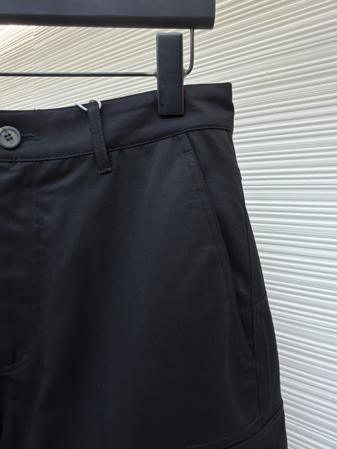 DIOR 迪奥 棉质华达呢工装裤 短裤 裤子 米色 黑色 B5 693C147A3131-C100