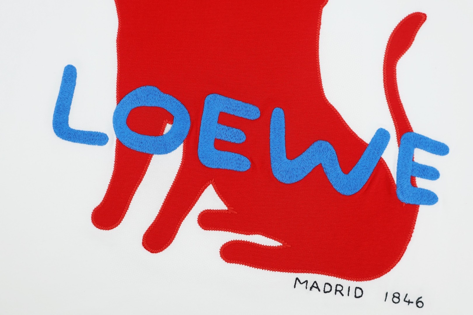 Loewe 罗意威 180周年限定 大怪兽图案圆领短袖 T恤 白色 黑色 A0 S35OY22X03-2100