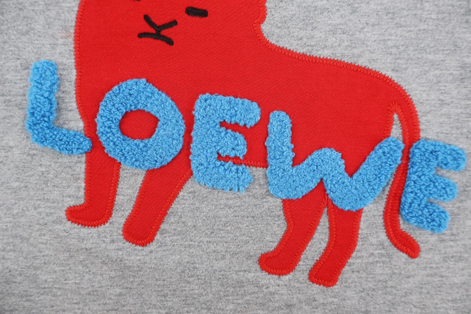 Loewe 罗意威 180周年限定 小怪兽图案圆领短袖 T恤 白色 灰色 A0 H35OY22X02-2100