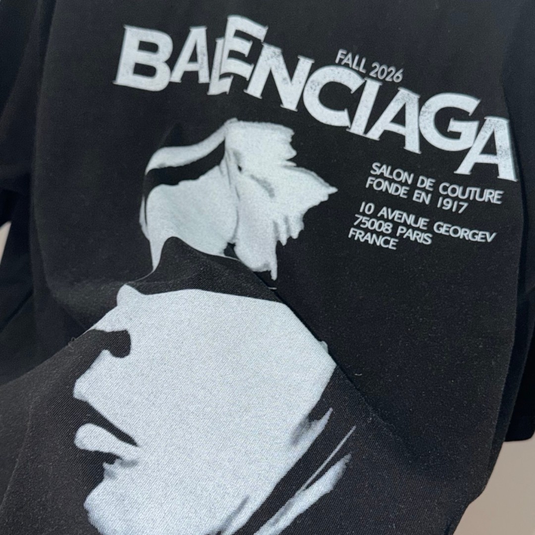 Balenciaga 巴黎世家 人像印花圆领短袖 T恤 圆领 夏季 黑色 紫色 A0 871733TUVO55100