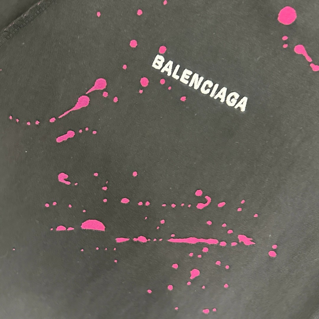 Balenciaga 巴黎世家 古废土风前后刺绣字母拼接圆领短袖 T恤 圆领 夏季 黑色 A0 