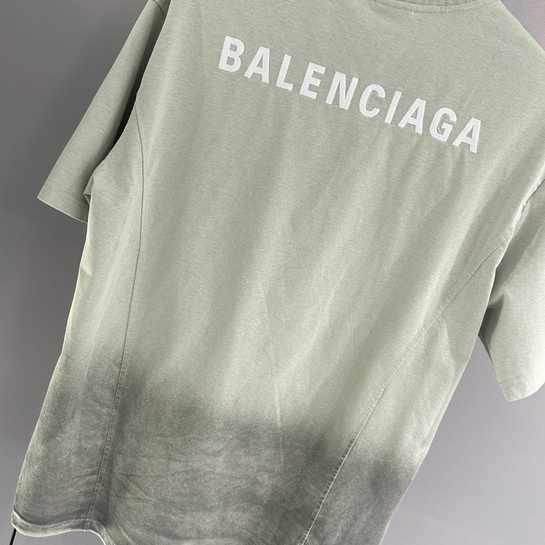 Balenciaga 巴黎世家 古废土风前后刺绣字母拼接圆领短袖 T恤 圆领 夏季 灰色 A0 