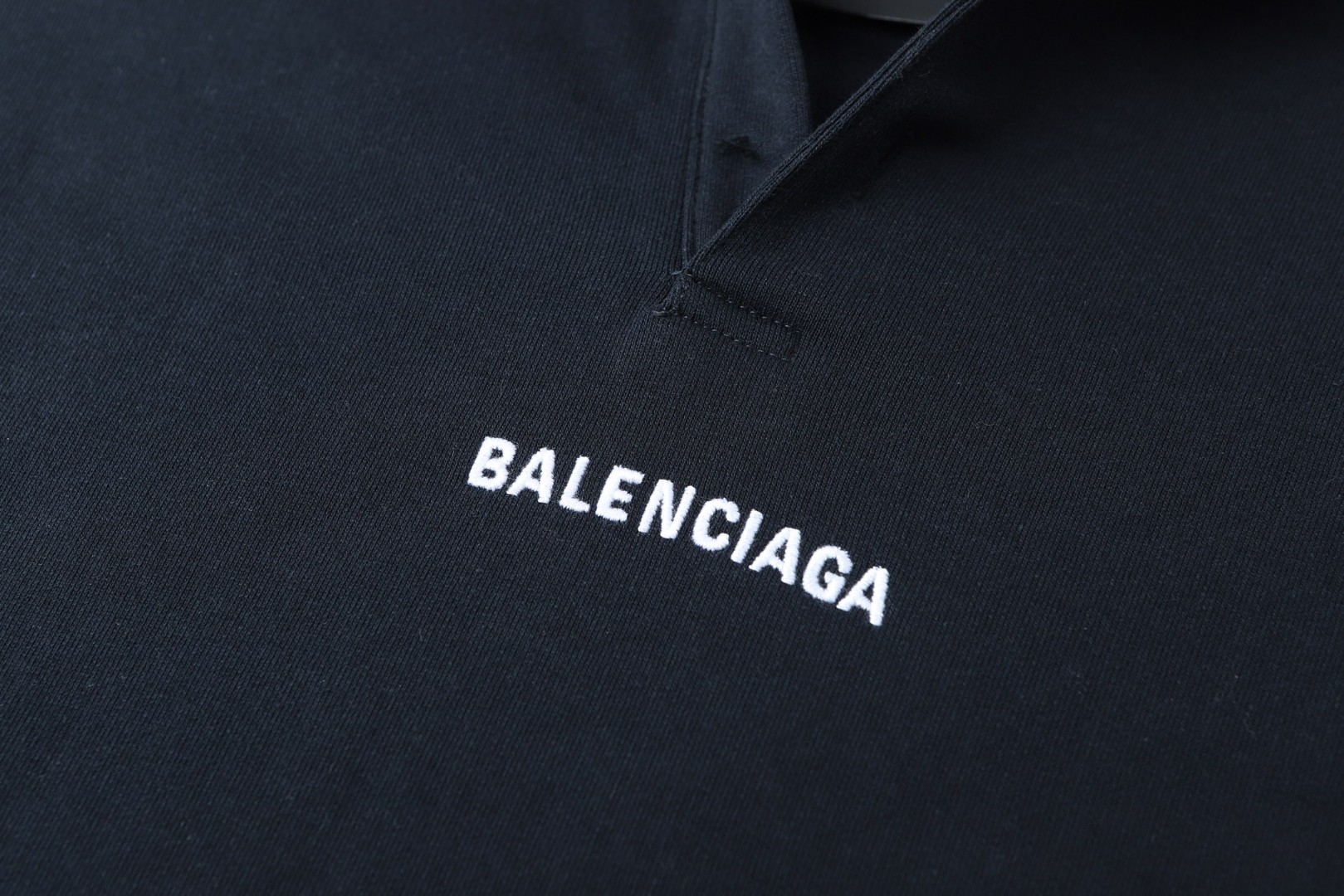 Balenciaga 巴黎世家 字母刺绣连帽卫衣 长袖 外套 米白色 黑色 B0 827939TTVJ23307