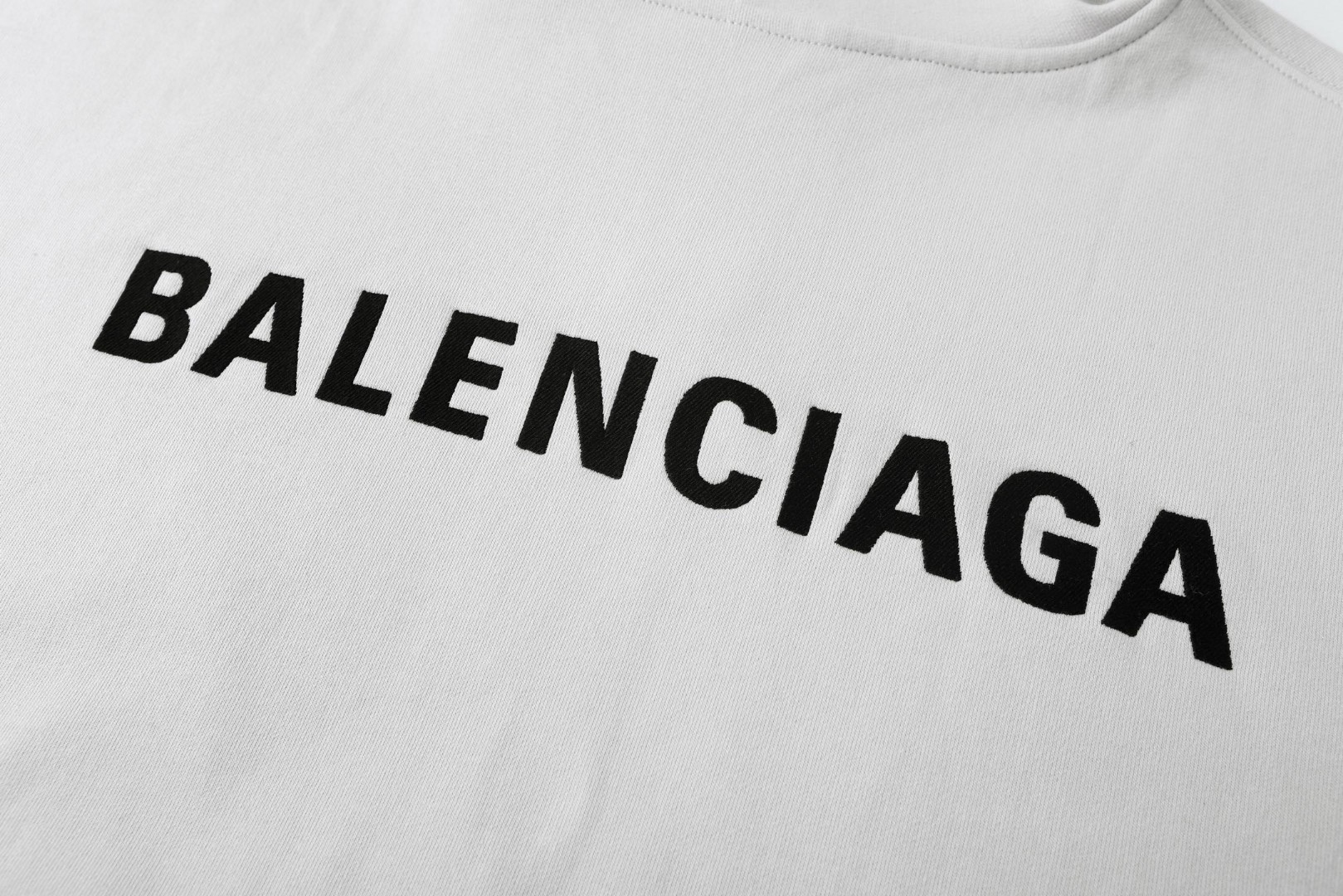 Balenciaga 巴黎世家 字母刺绣连帽卫衣 长袖 外套 米白色 黑色 B0 827939TTVJ23307