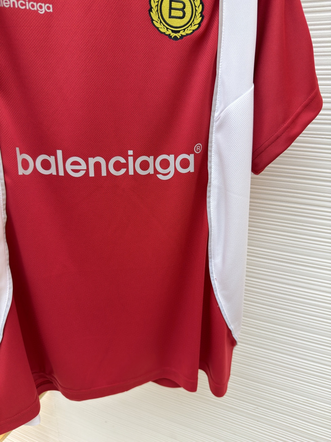 Balenciaga 巴黎世家 酒红撞白拼接皇冠B刺绣足球短袖 球衣 T恤 红色 A2 A003GLTUVZ71000