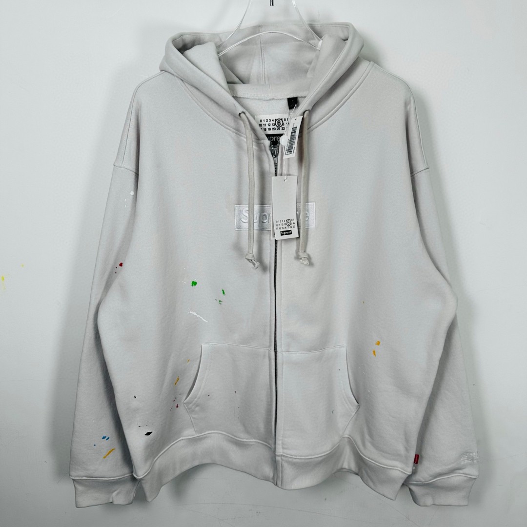 Supreme MM6 Maison Margiela 联名款 Box Logo Zip Up Hooded Sw泼墨刺绣拉链连帽卫衣 帽衫 外套 男女同款 蓝色 白色 黑色 SUP-SS26-100