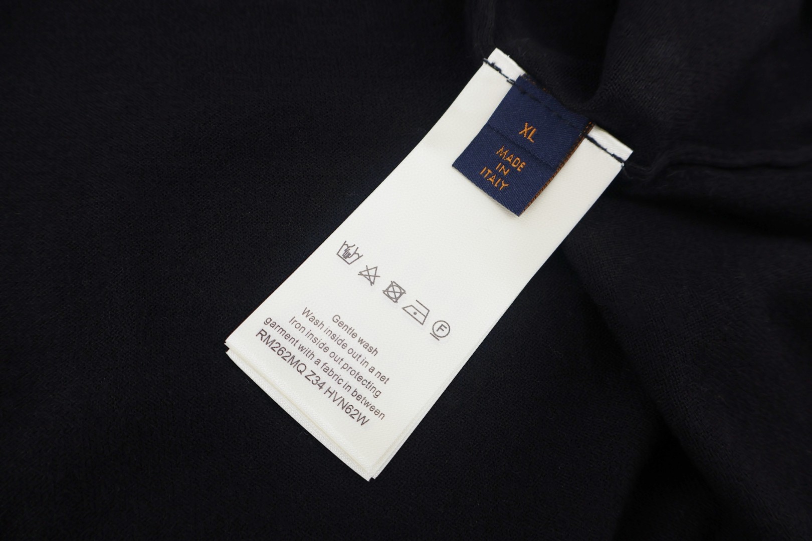 LOUIS VUITTON 路易威登 LV 大字母针织圆领短袖 针织衫 T恤 夏款 黑色 B0 