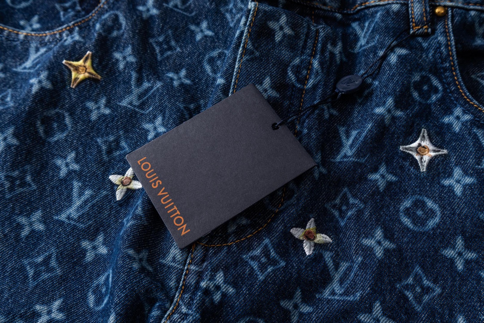 LOUIS VUITTON 路易威登 满印雏菊刺绣牛仔裤 休闲裤 长裤 裤子 蓝色 C5 1AJRNF