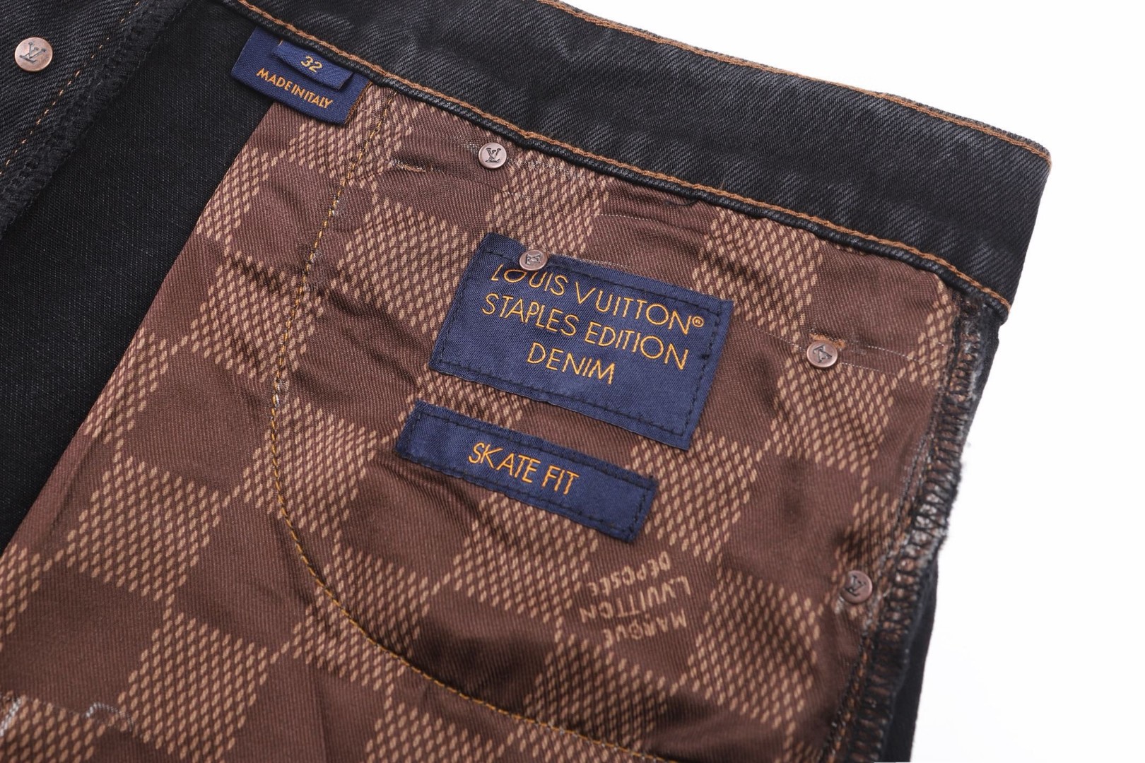 LOUIS VUITTON 路易威登 麂皮皮牌滑板牛仔裤 休闲裤 长裤 裤子 蓝色 黑色 B5