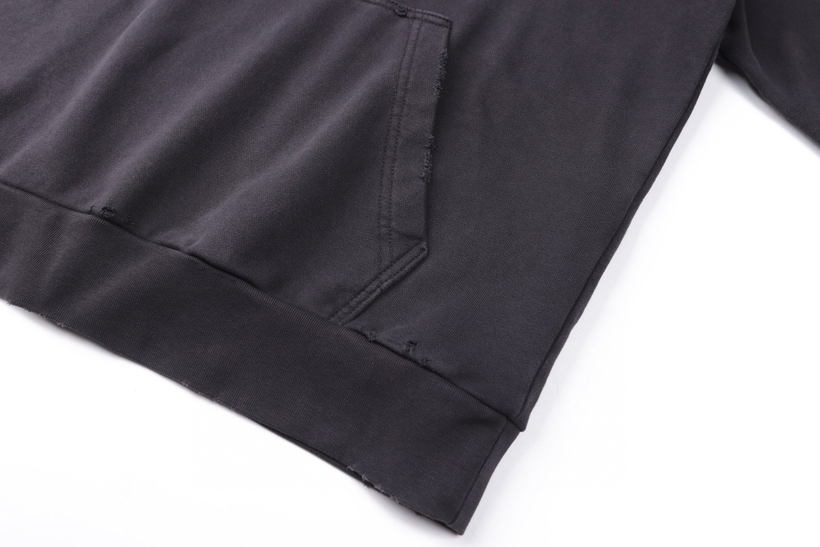 Balenciaga 巴黎世家 logo印花磨破连帽卫衣 帽衫 长袖 外套 白色 黑色 B0 803265TRVS99081