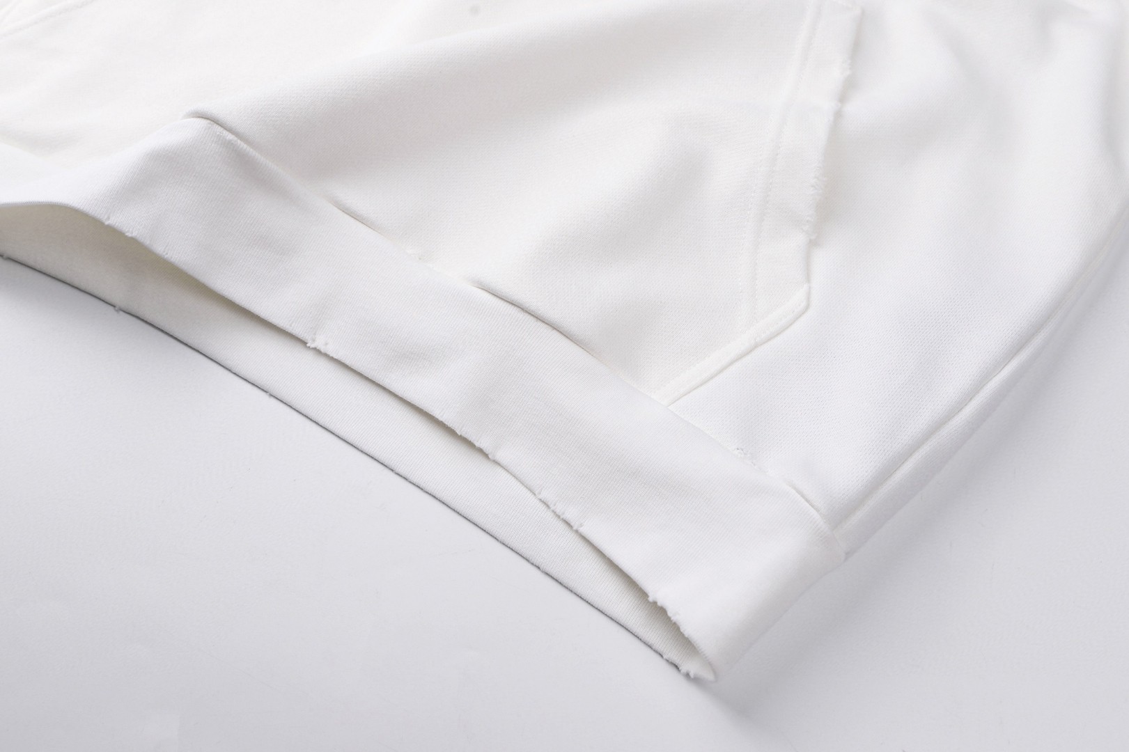 Balenciaga 巴黎世家 logo印花磨破连帽卫衣 帽衫 长袖 外套 白色 黑色 B0 803265TRVS99081