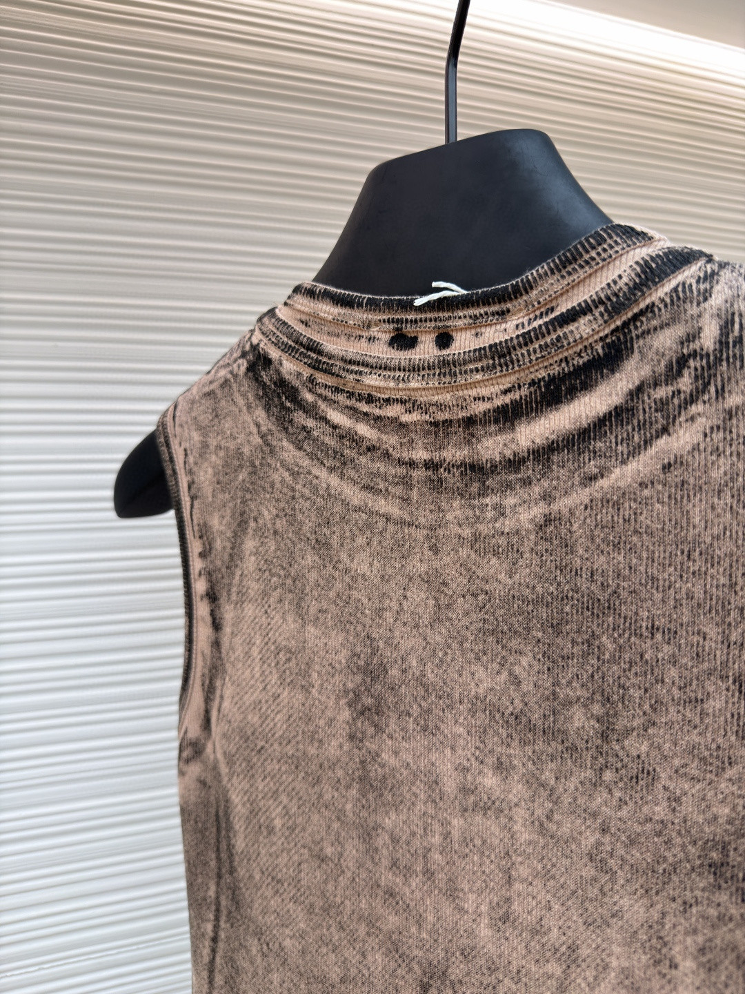 Acne Studios 假两件徽标印花无袖背心 女款 棕色 灰色 A0 AL0542-AC0