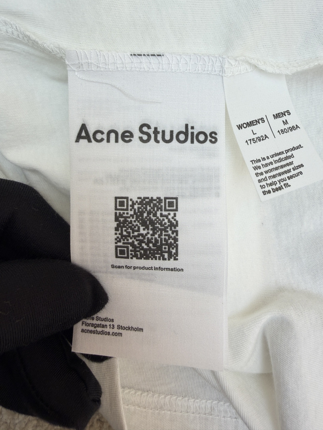 Acne Studios 胸前小标圆领T恤 短袖 女款 白色 黑色 A0 CL0492-AEG