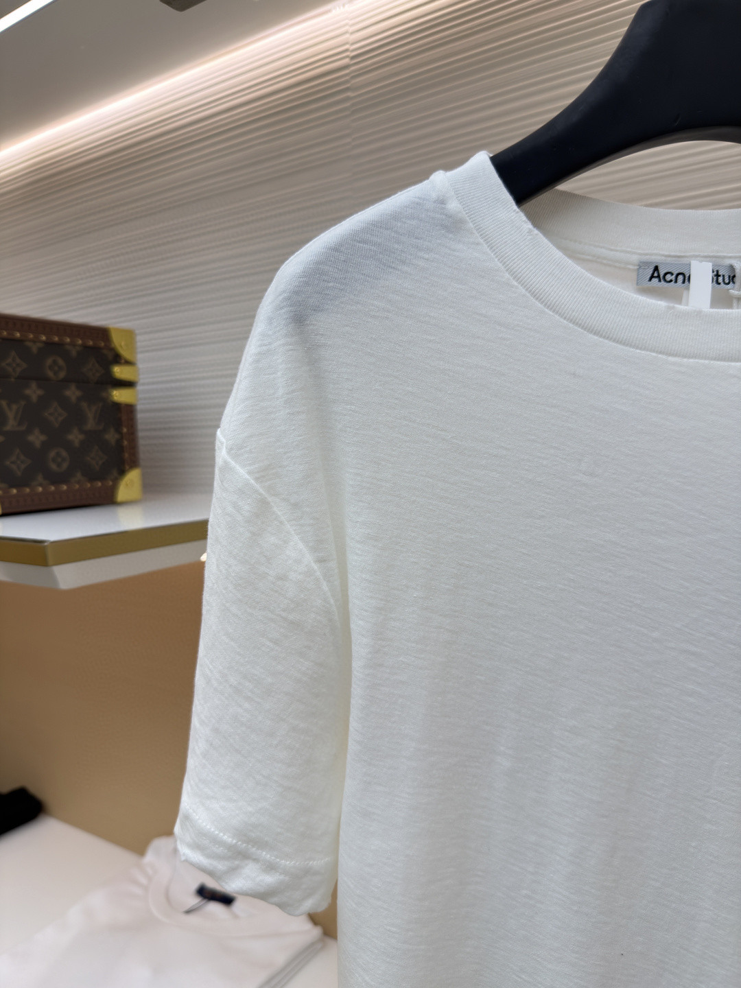 Acne Studios 胸前小标圆领T恤 短袖 女款 白色 黑色 A0 CL0492-AEG