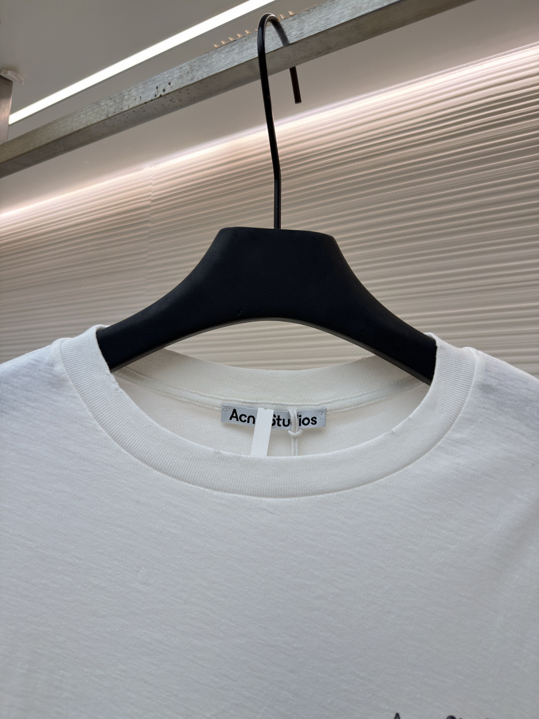 Acne Studios 胸前小标圆领T恤 短袖 女款 白色 黑色 A0 CL0492-AEG