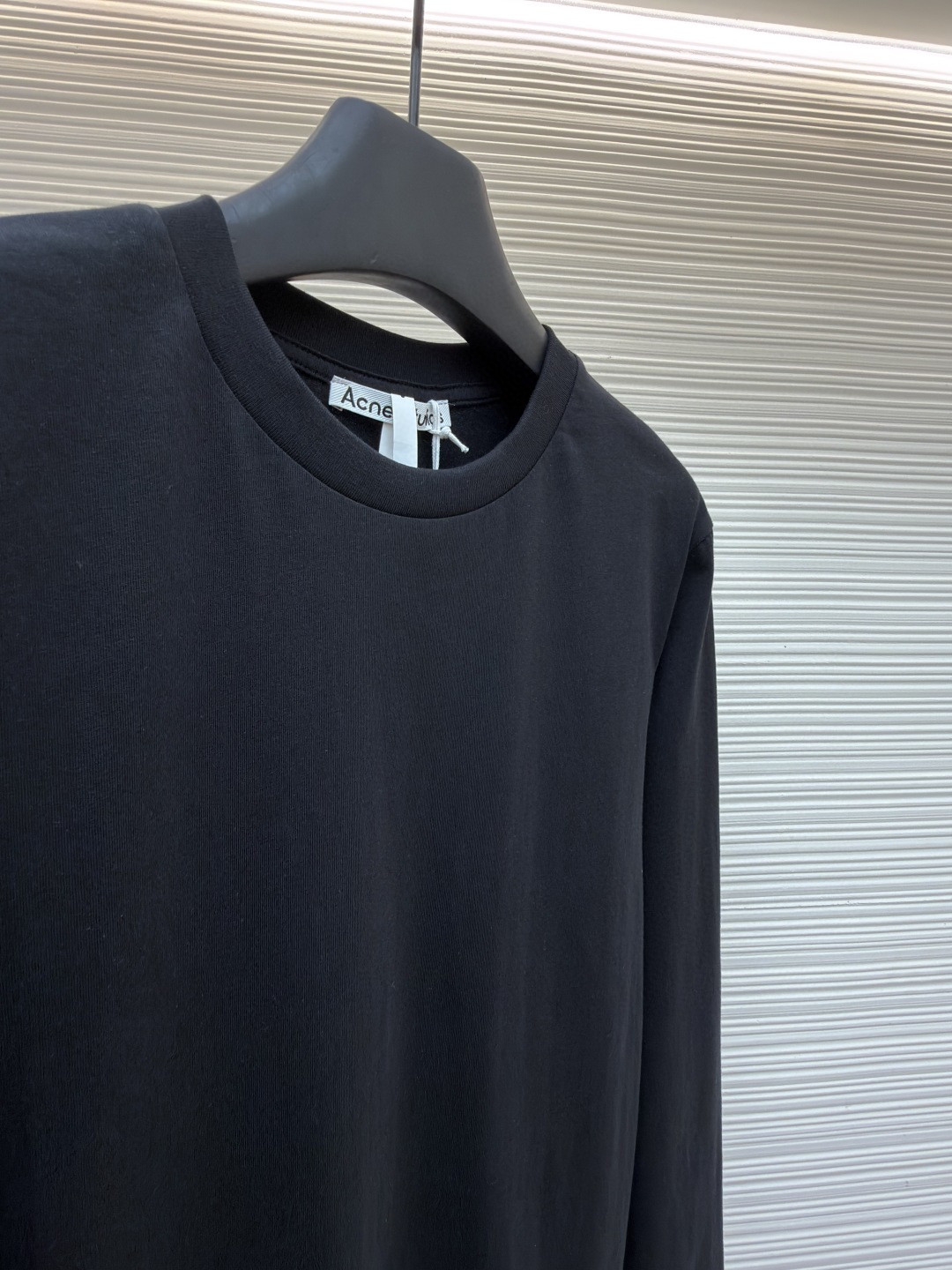 Acne Studios 袖口小标圆领T恤 打底衫 长袖 白色 黑色 A2 