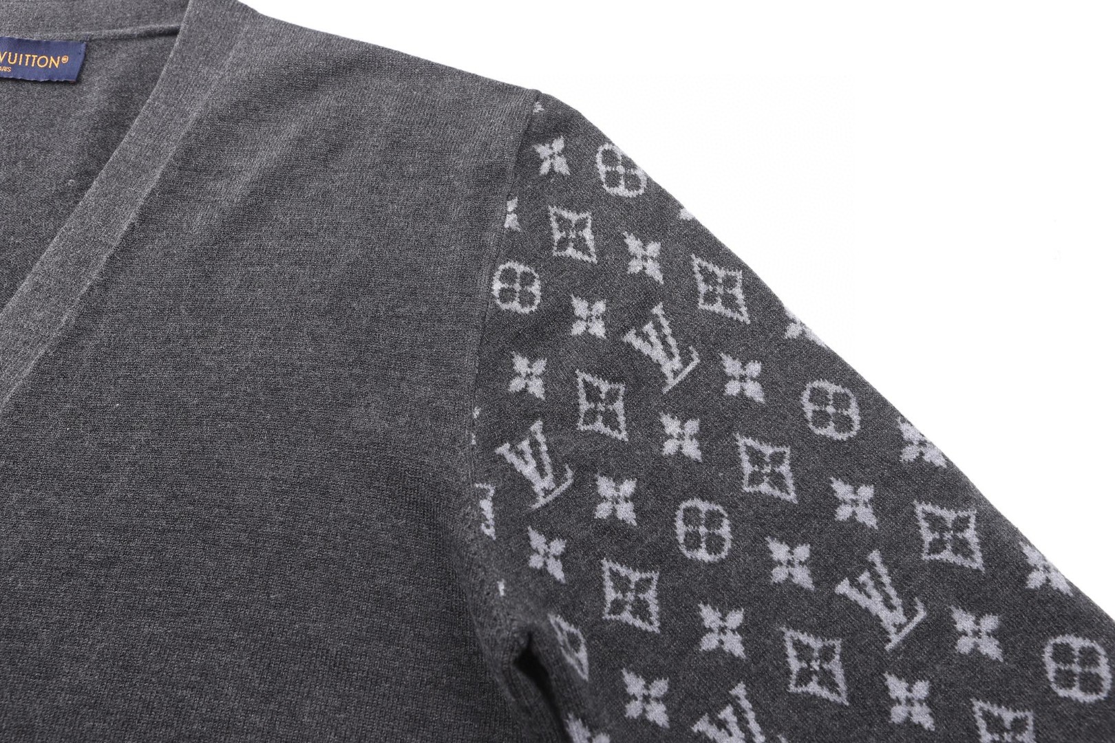 LOUIS VUITTON 路易威登 山羊绒混纺针织开衫 针织衫 毛衣 外套 灰色 B0 1AATM2