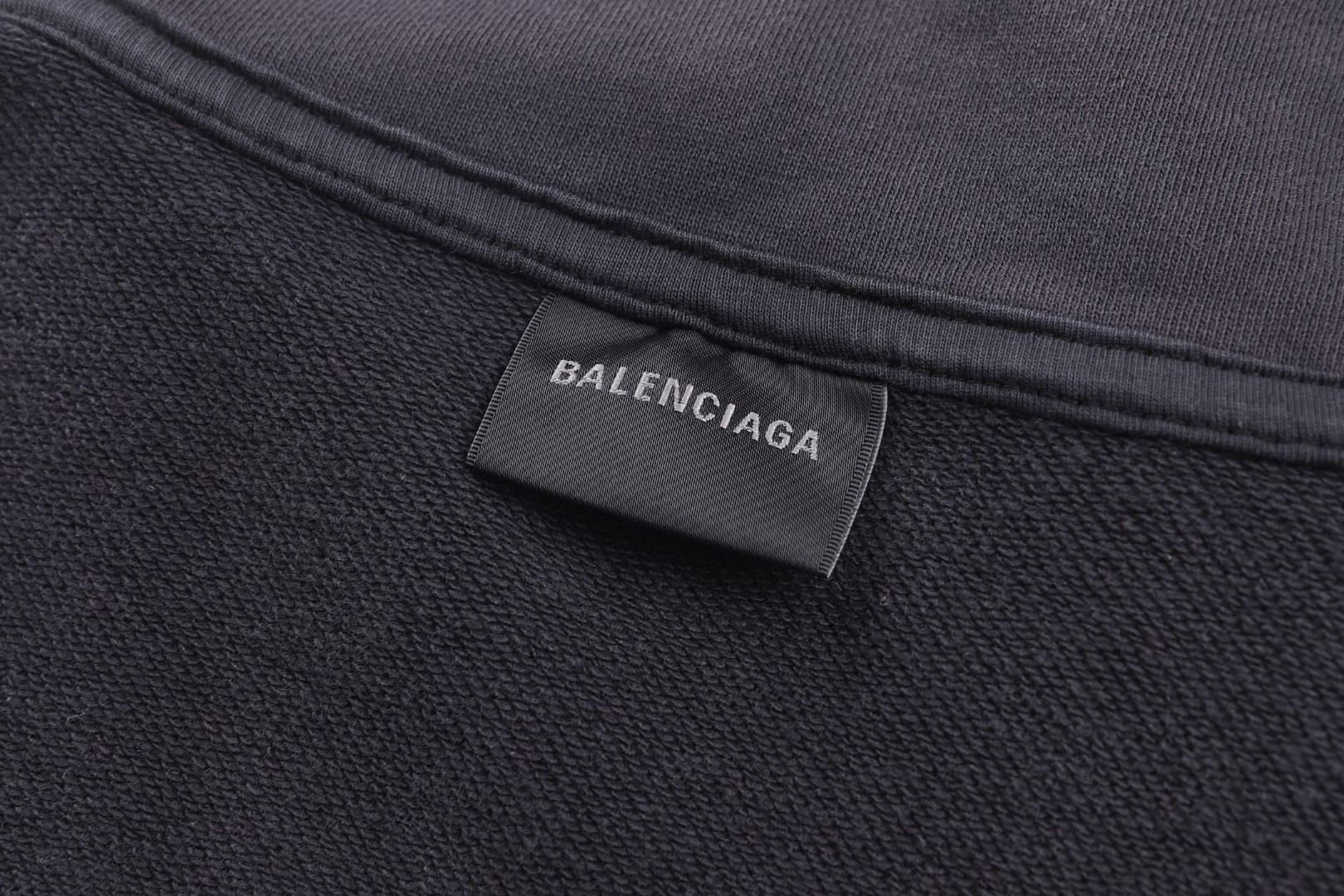 Balenciaga 巴黎世家 胶带logo印花半拉链卫衣 外套 长袖 黑色 B0 850438TTVL71041