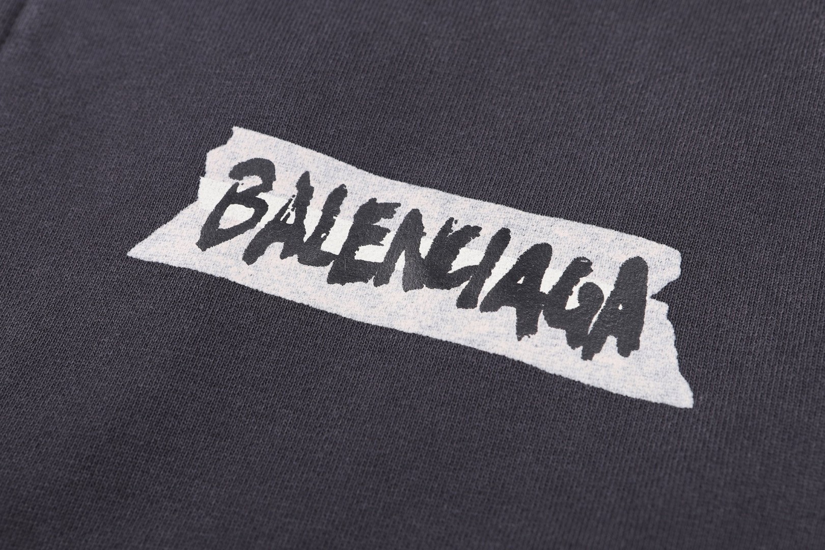 Balenciaga 巴黎世家 胶带logo印花半拉链卫衣 外套 长袖 黑色 B0 850438TTVL71041