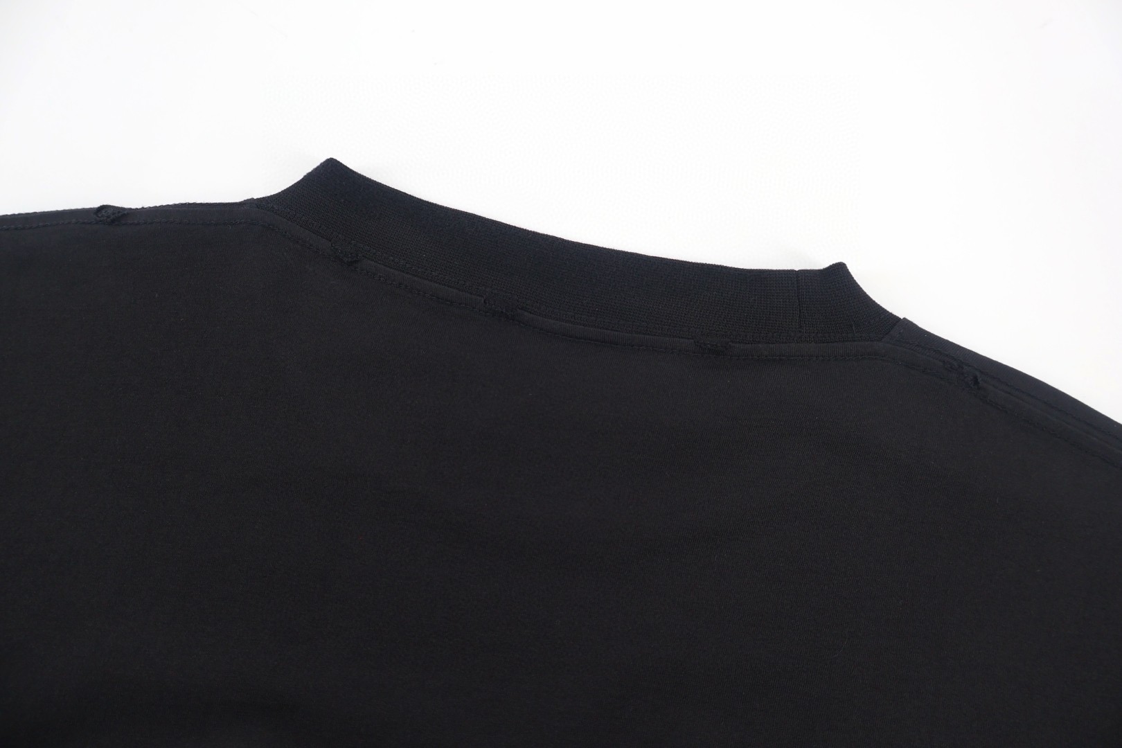 Balenciaga 巴黎世家 复古花卉圆领短袖 T恤 圆领 夏季 黑色 A2 850345TUVZ81000