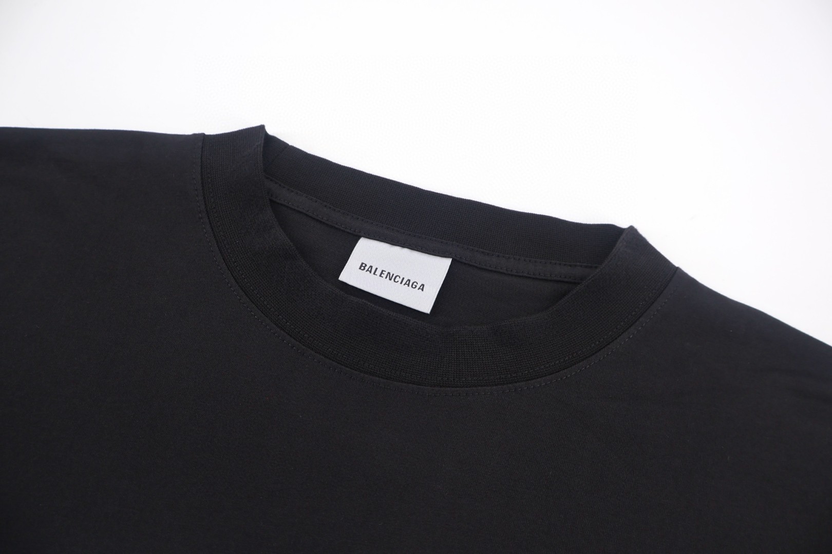 Balenciaga 巴黎世家 复古花卉圆领短袖 T恤 圆领 夏季 黑色 A2 850345TUVZ81000