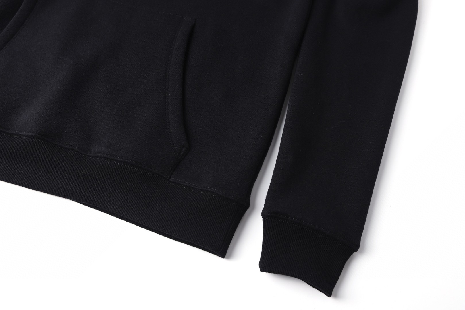 SAINT LAURENT 圣罗兰 logo印花连帽卫衣 外套 长袖 黑色 B0 677263YBVB21095