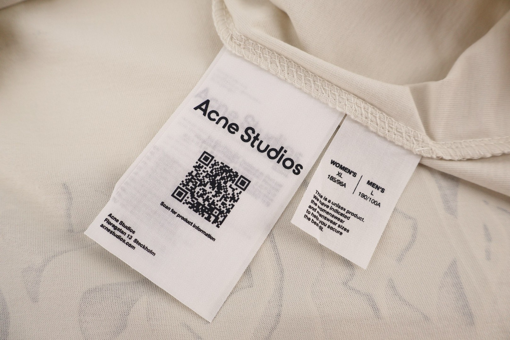 Acne Studios 喷绘哥特字母做旧圆领T恤 打底衫 长袖 白色 黑色 A5 CL0444-DC6