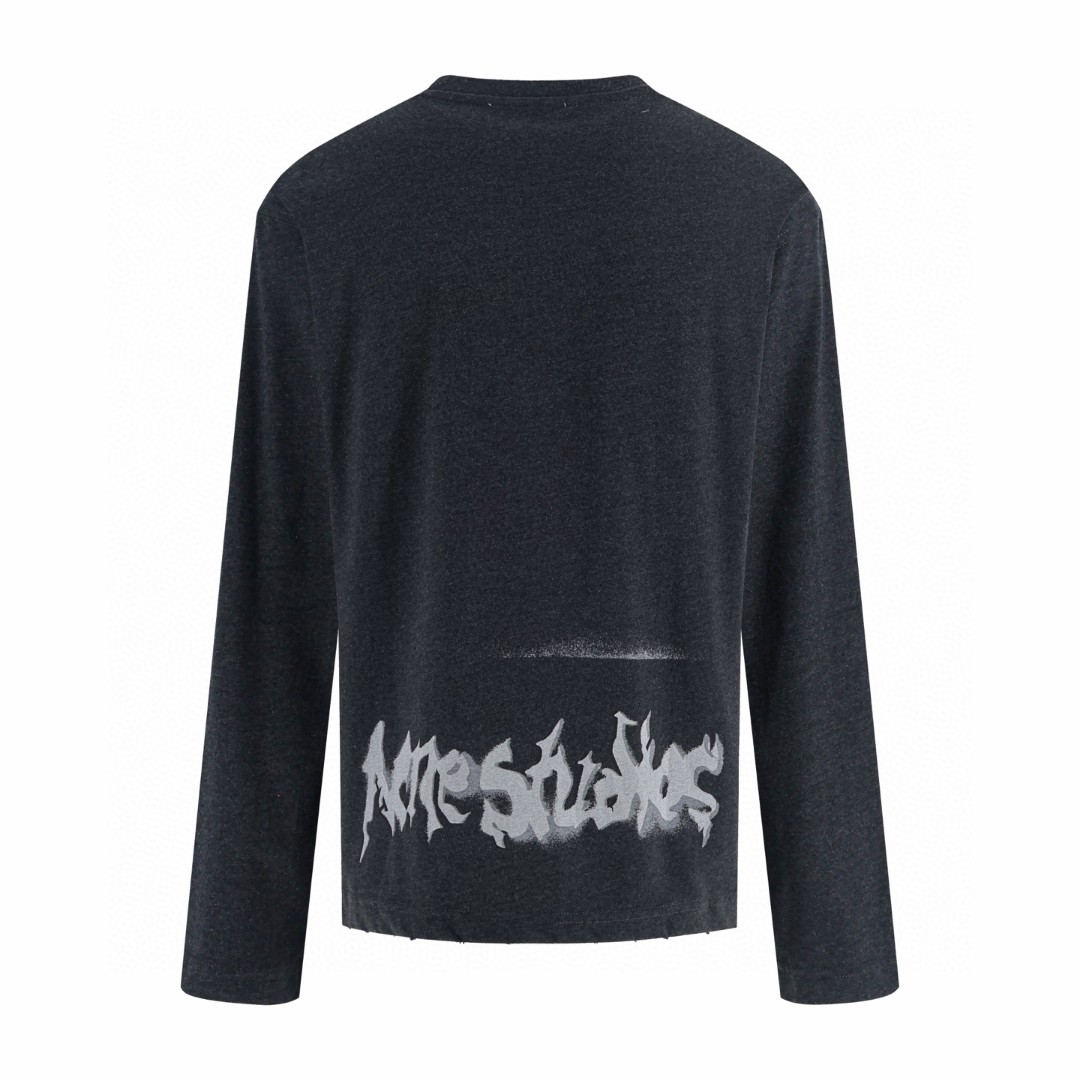 Acne Studios 喷绘哥特字母做旧圆领T恤 打底衫 长袖 白色 黑色 A5 CL0444-DC6