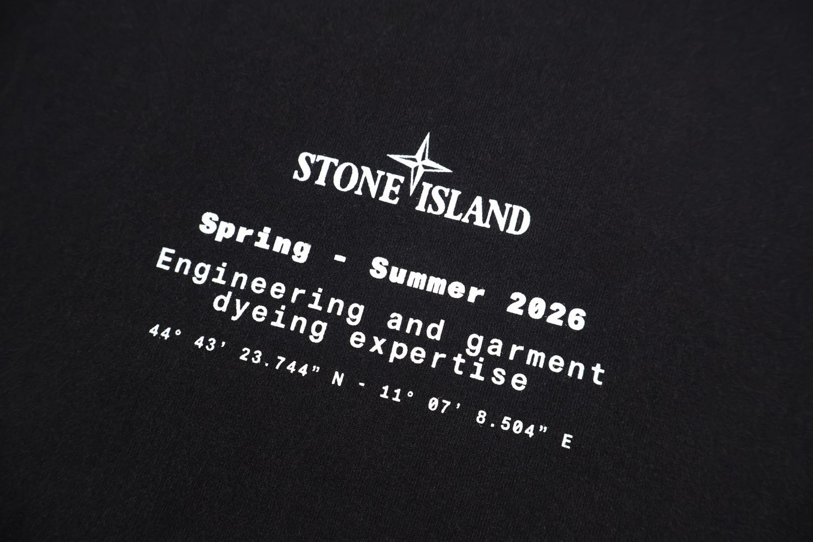 STONE ISLAND 石头岛 徽章印花圆领短袖 T恤 夏款 米杏色 黑色 A0 L1S152100001S0285-V0029