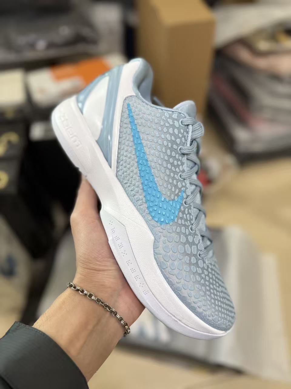 H12 Kobe6  前掌Zoom Turbo 气垫 后掌EVA缓震 低筒 球鞋 籃球鞋 實戰鞋 真碳板 男鞋 波鞋 克拉克北卡蓝 IO3672-400