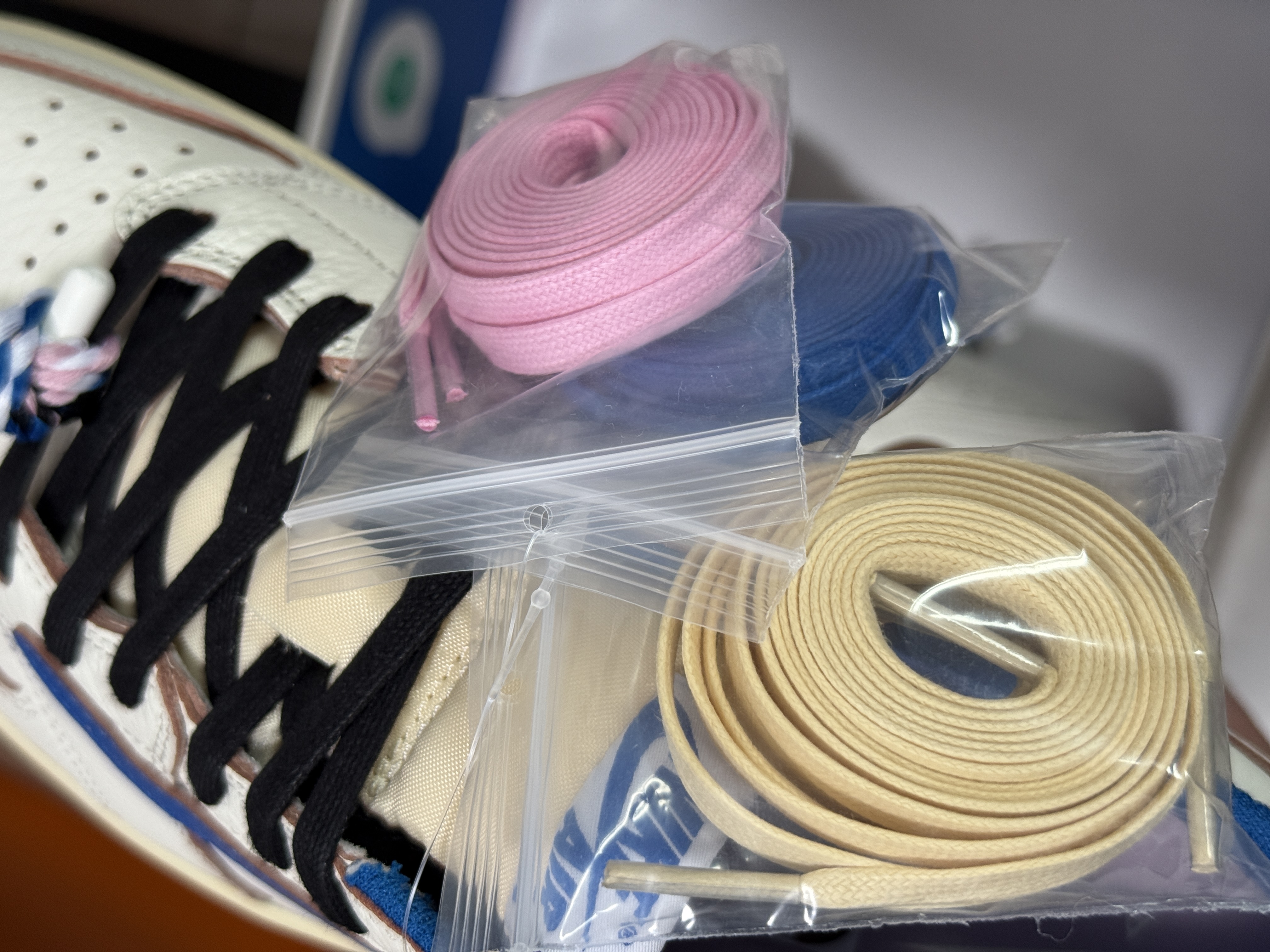  天花板 Travis Scott x Air Jordan 1 Low Fragment AJ1 倒钩 低筒 倒钩 板鞋 篮球鞋 波鞋 男女同款 闪电2.0 蓝色 DM7866-104