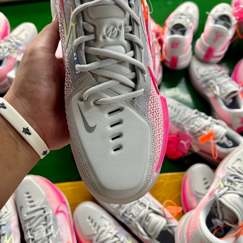 STAR  S版 GT Cut 乳腺癌 低筒 篮球鞋 球鞋 实战鞋 全掌气垫 TPU抗扭 男鞋 波鞋 CZ0175-008