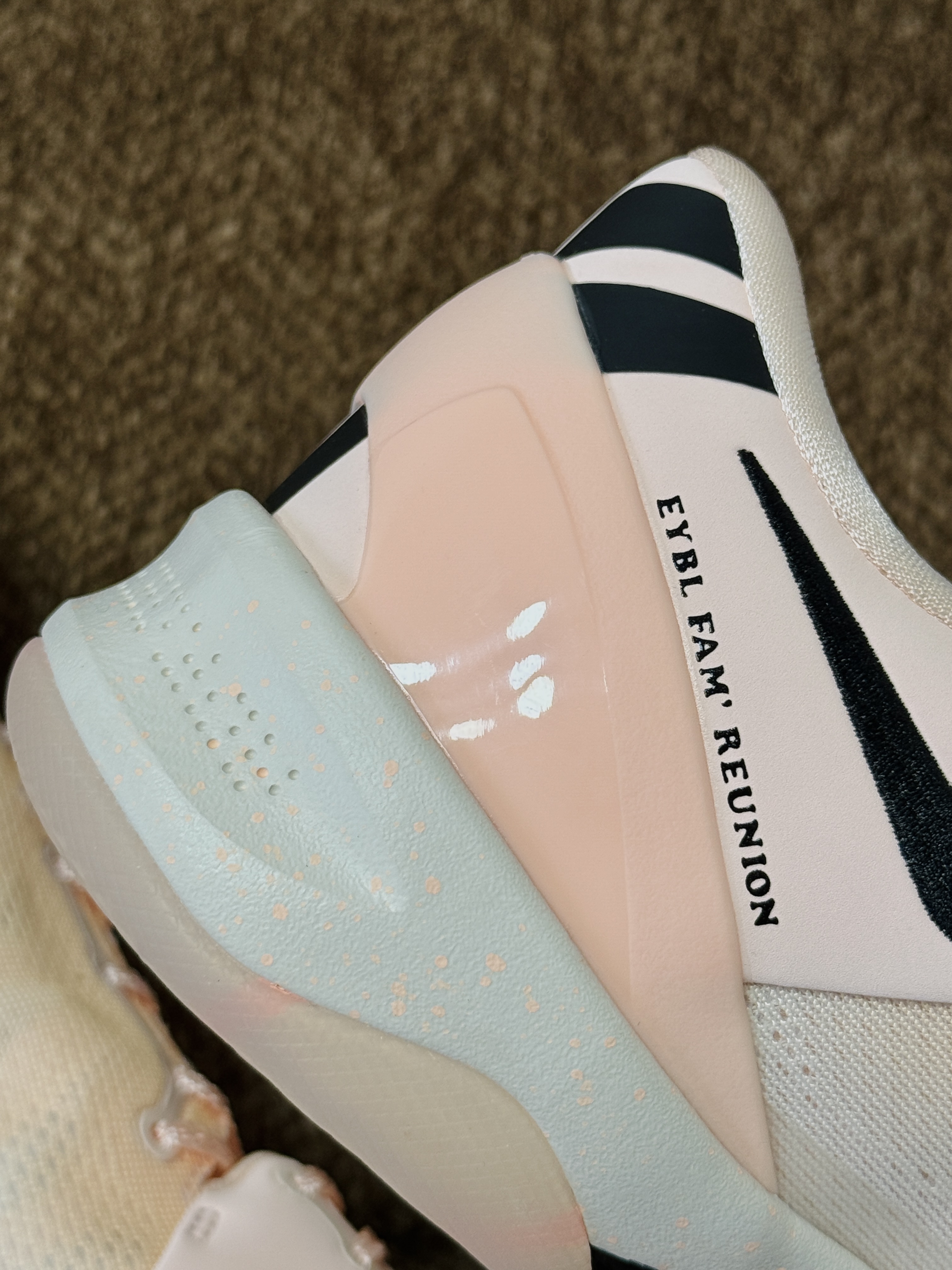 预订款 GX KOBE 8 Protro Academy P EYBL 科比8 低筒 全掌LUNARLON 鞋墊 籃球鞋 實戰鞋 球鞋 男鞋 波鞋 粉黑色 HQ3138-800