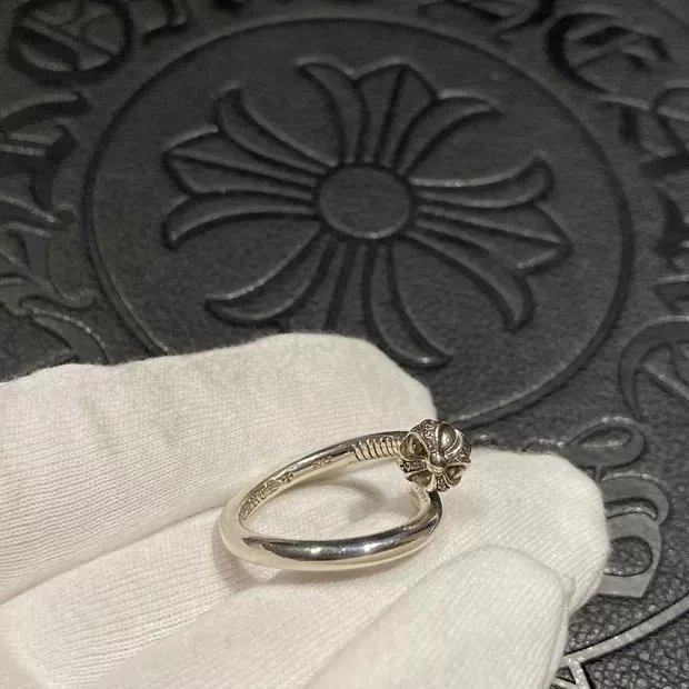 【正确版】925银  Chrome Hearts  CH 克罗心  戒指凸头钉子 开口可调  经典款 男女同款情侣对戒 