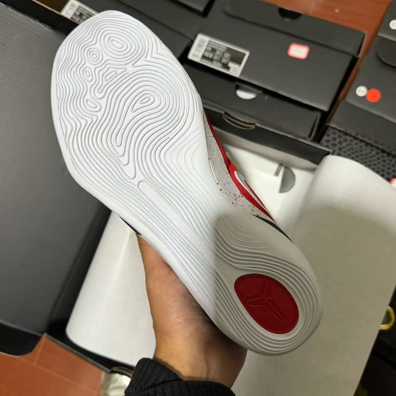 GX  KOBE 9  Elite Low TB 低筒 篮球鞋 实战鞋 球鞋 男鞋 波鞋 紅白色  IH1401-600