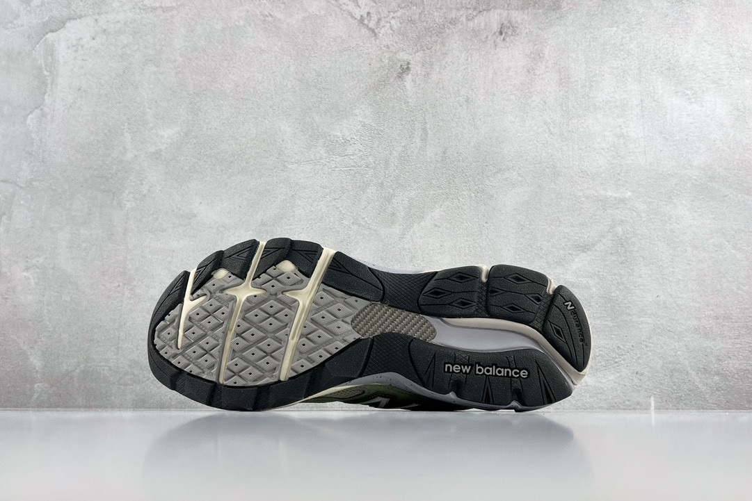  新版 Patta New Balance 990 V3 浅橄榄绿  低筒 复古跑鞋 休闲鞋 板鞋 运动鞋 男鞋 女鞋 M990PP3